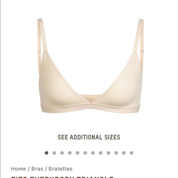 SKIMS Other - FITS EVERYBODY TRIANGLE BRALETTE